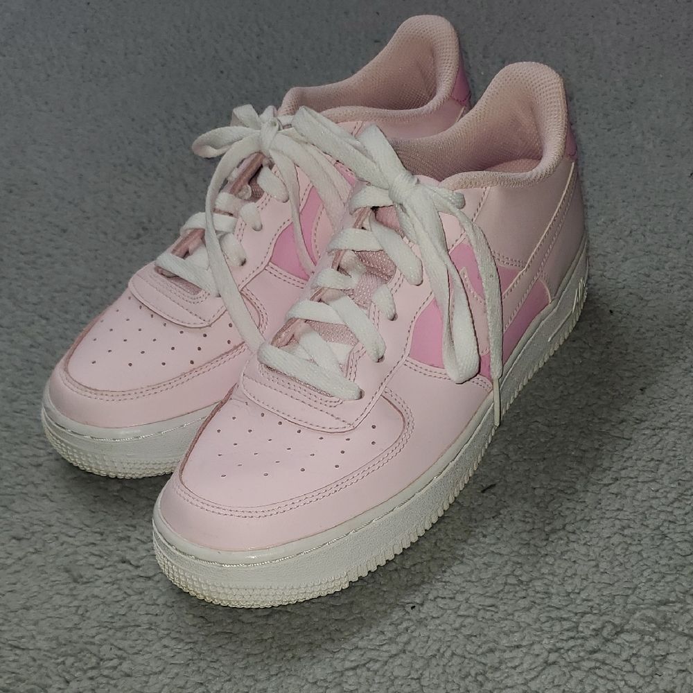 Nike Women's Pink Sneakers 6.5Y Eur 39